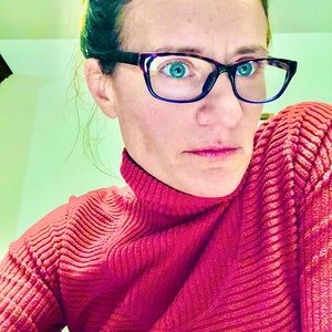 Meet your Posher, Mia